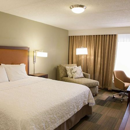 Hampton Inn & Suites Albany-Downtown Экстерьер фото