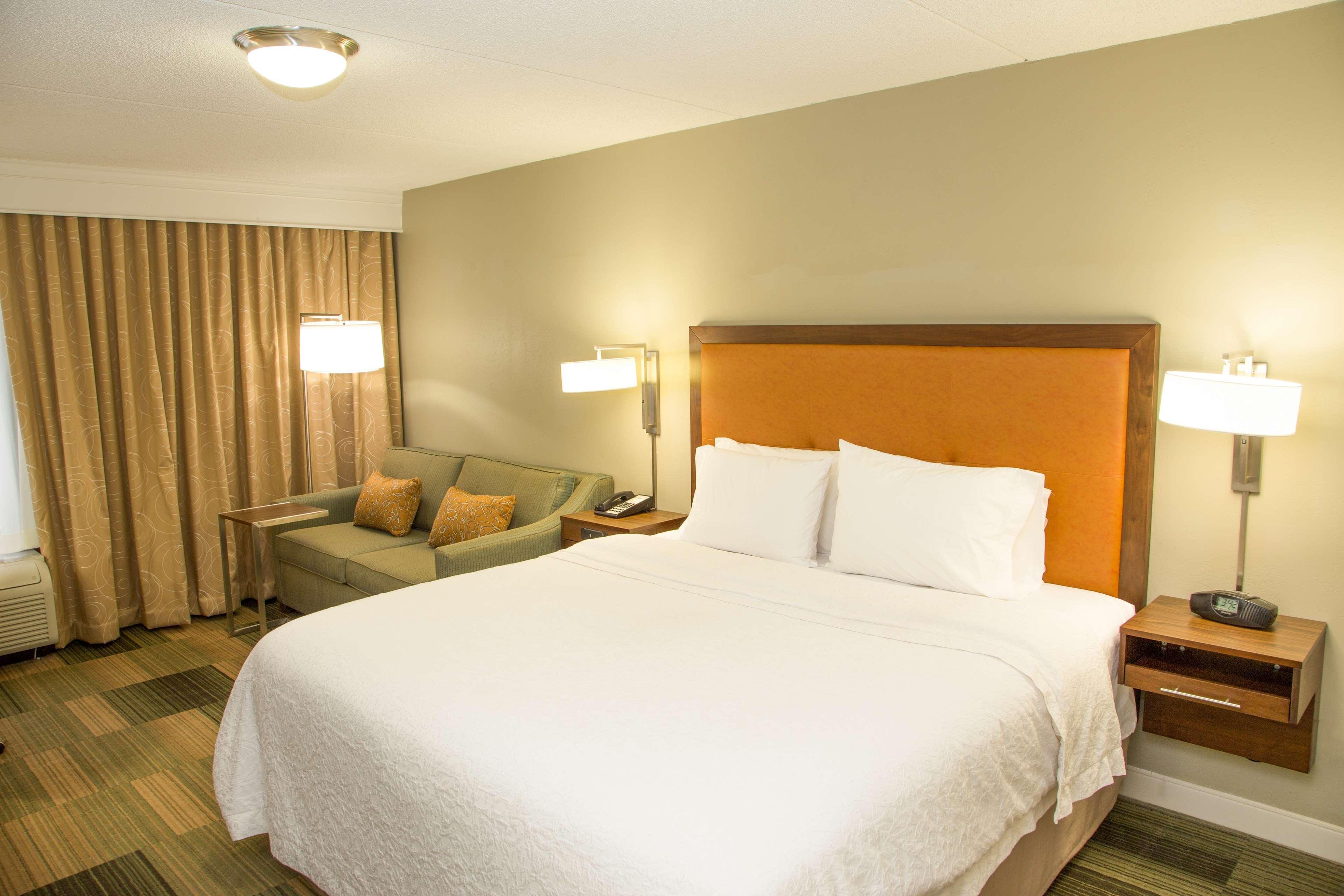 Hampton Inn & Suites Albany-Downtown Экстерьер фото