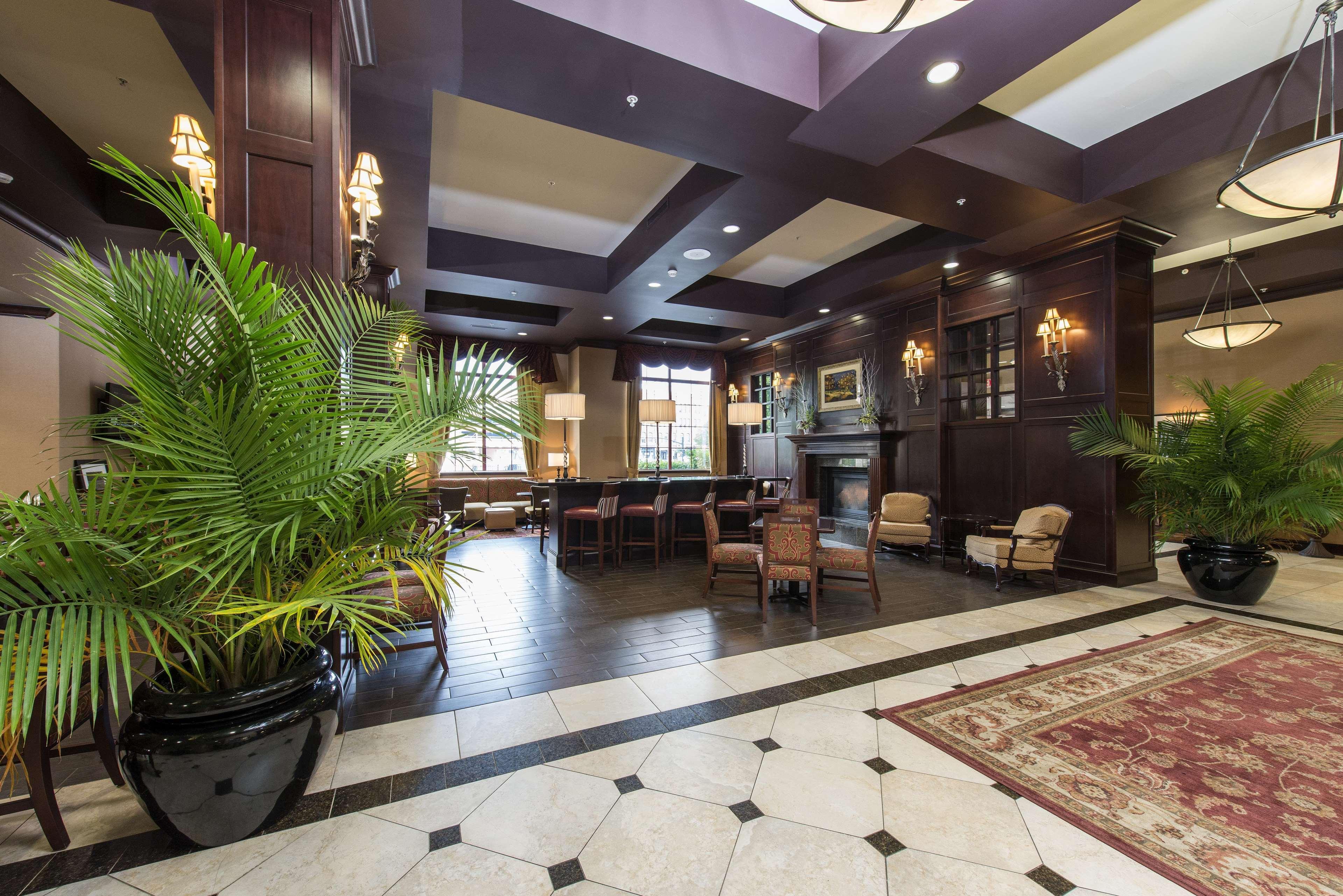 Hampton Inn & Suites Albany-Downtown Экстерьер фото