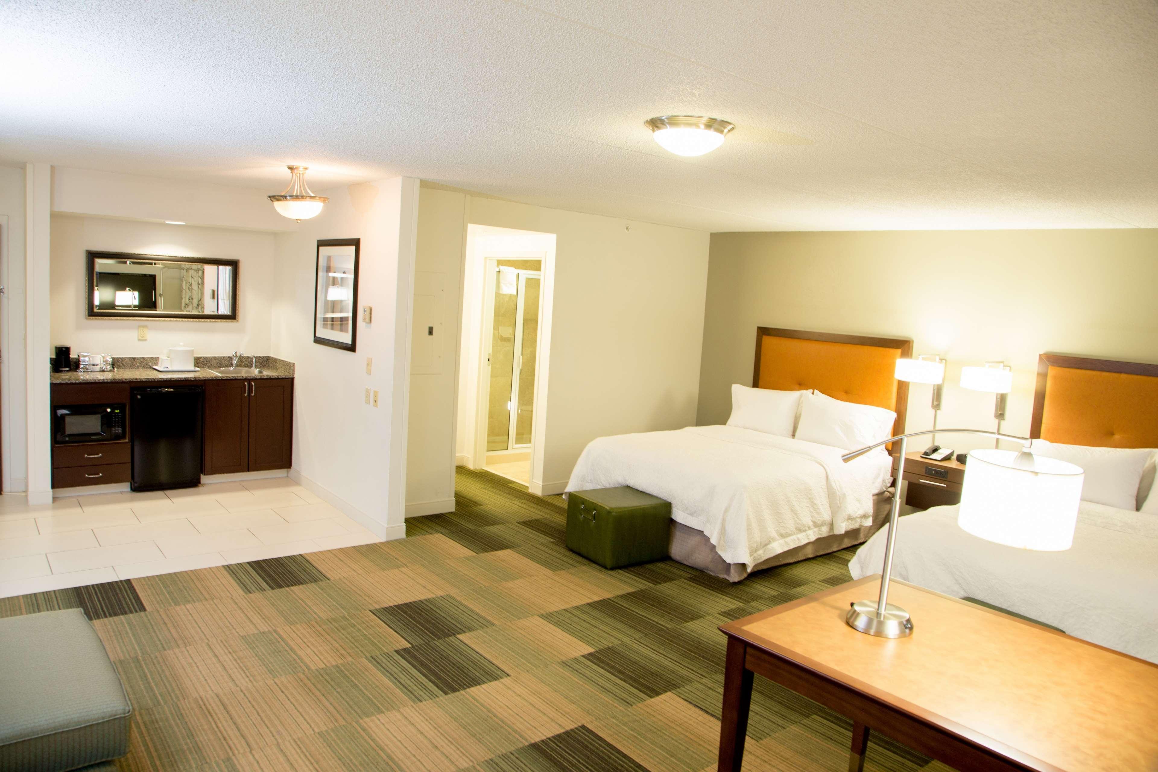 Hampton Inn & Suites Albany-Downtown Экстерьер фото
