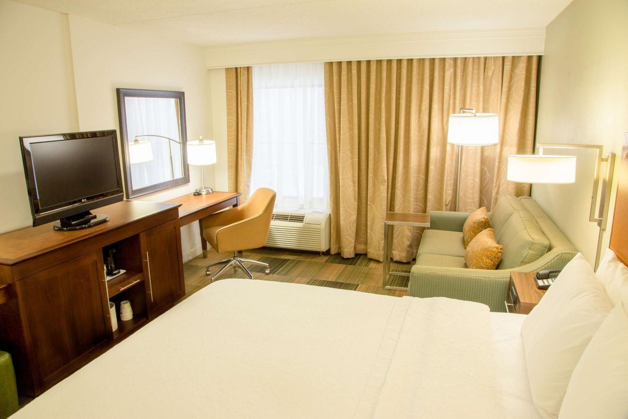 Hampton Inn & Suites Albany-Downtown Экстерьер фото
