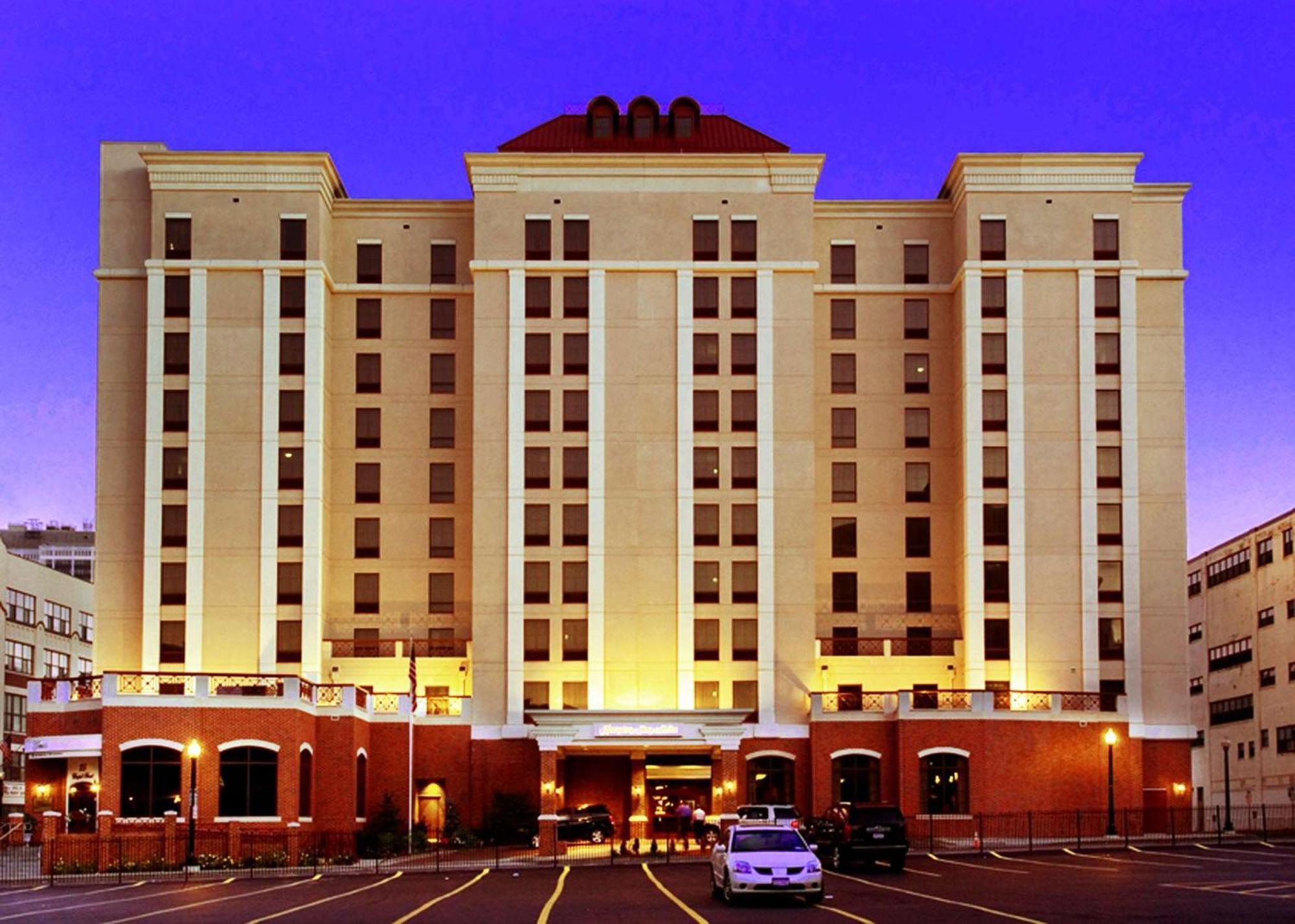 Hampton Inn & Suites Albany-Downtown Экстерьер фото
