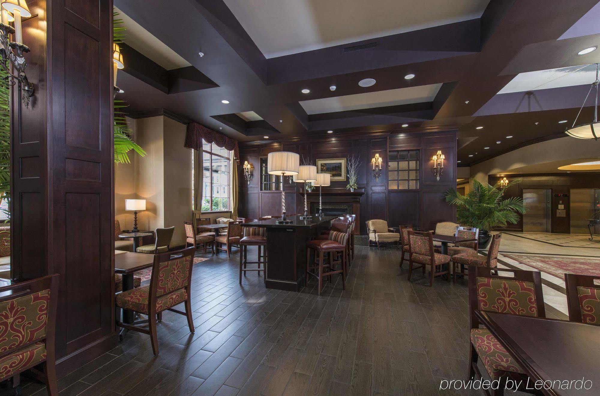 Hampton Inn & Suites Albany-Downtown Экстерьер фото